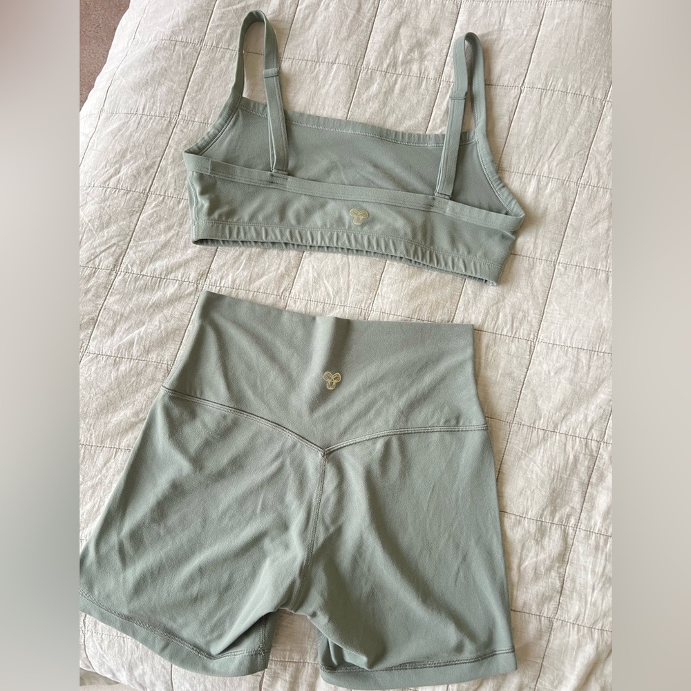 SOLD ❌ Aritzia TNA Butter Set